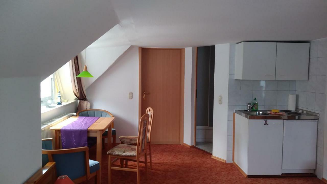 Urlaub Bei Hauenstein Apartman Born Kültér fotó