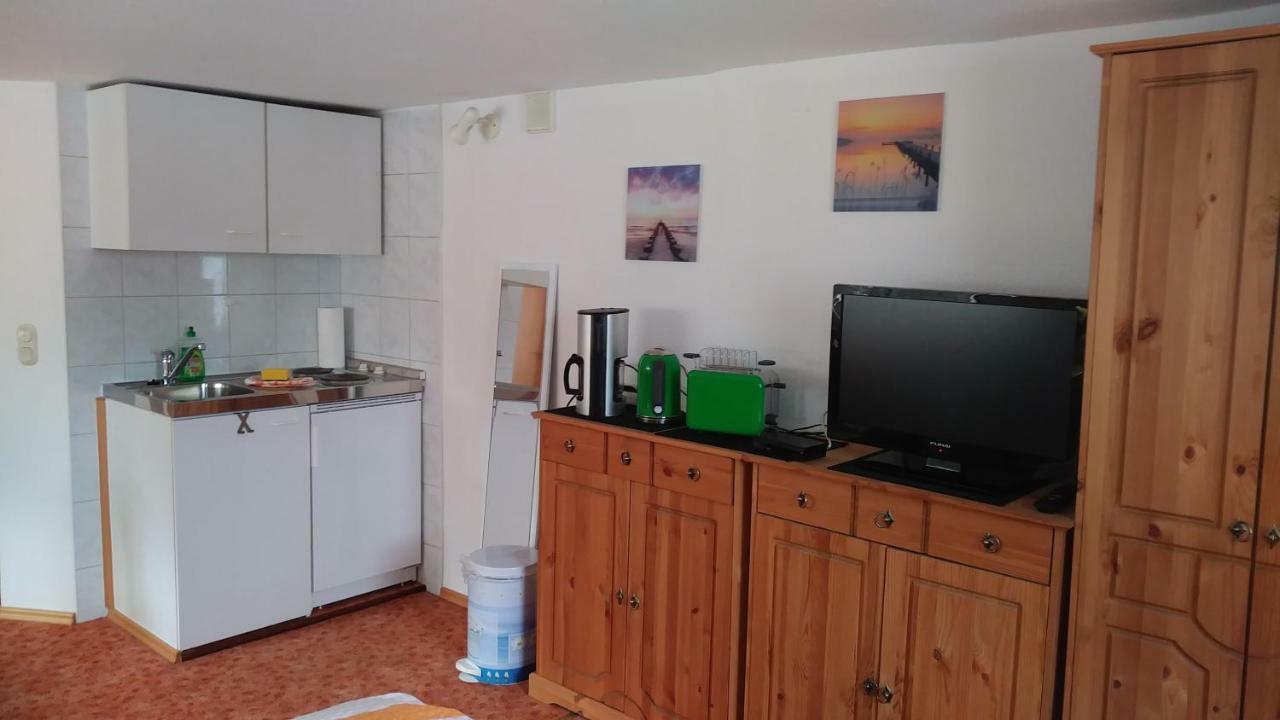 Urlaub Bei Hauenstein Apartman Born Kültér fotó