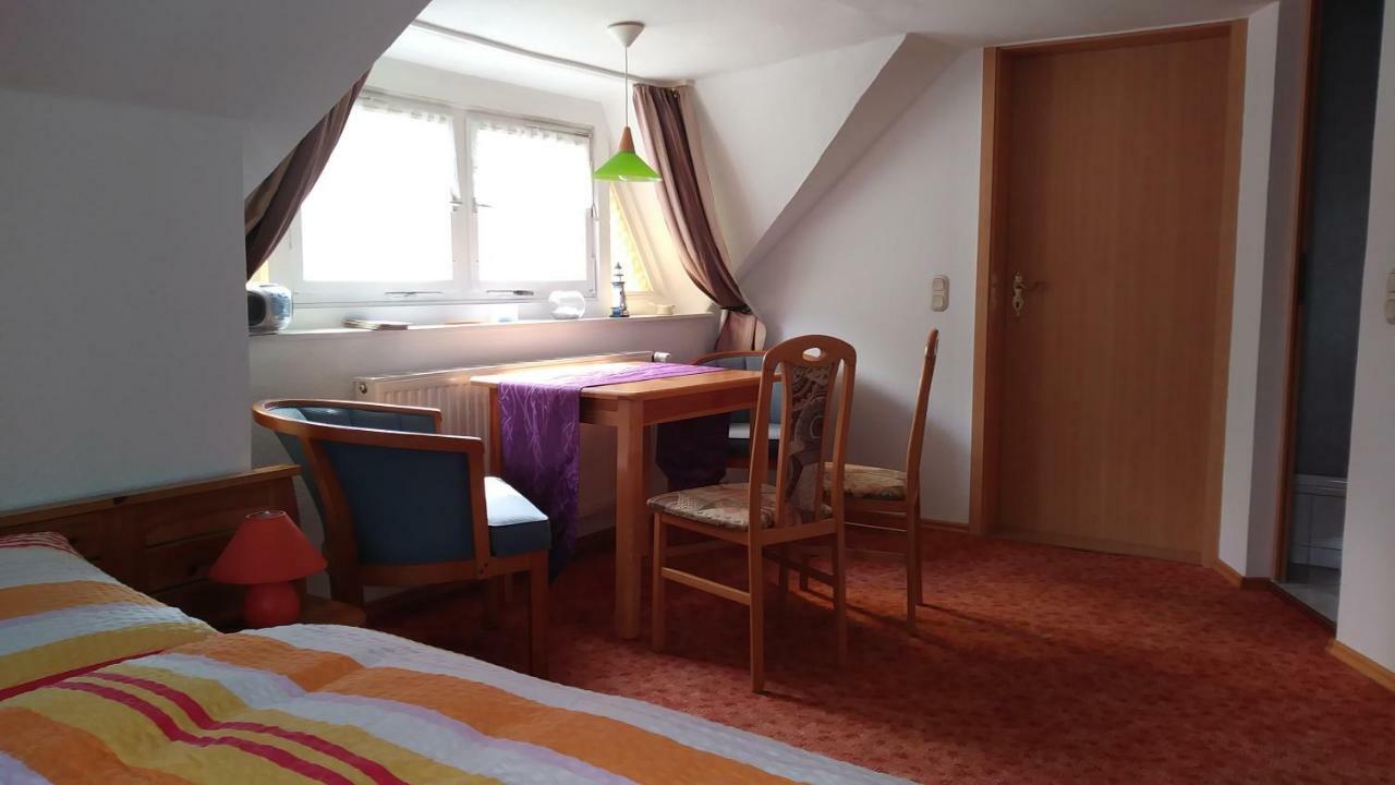 Urlaub Bei Hauenstein Apartman Born Kültér fotó